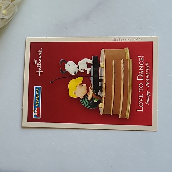 Hallmark Keepsake Ornament Peanuts 2004 Love To Dance! - Picture 7 of 12